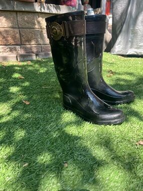 Burberry Black High Gloss Rain Boots with Gold-Tone Buckle